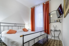 1st bedroom