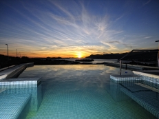 infinity pool