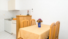 open plan kitchen and dining area